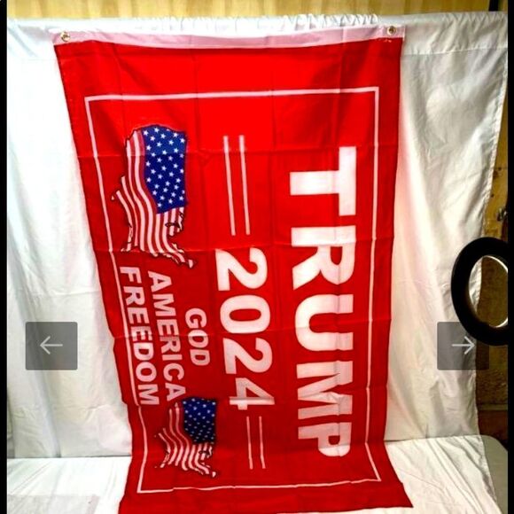 Trump 2024 God American Freedom Flag - Picture 1 of 2